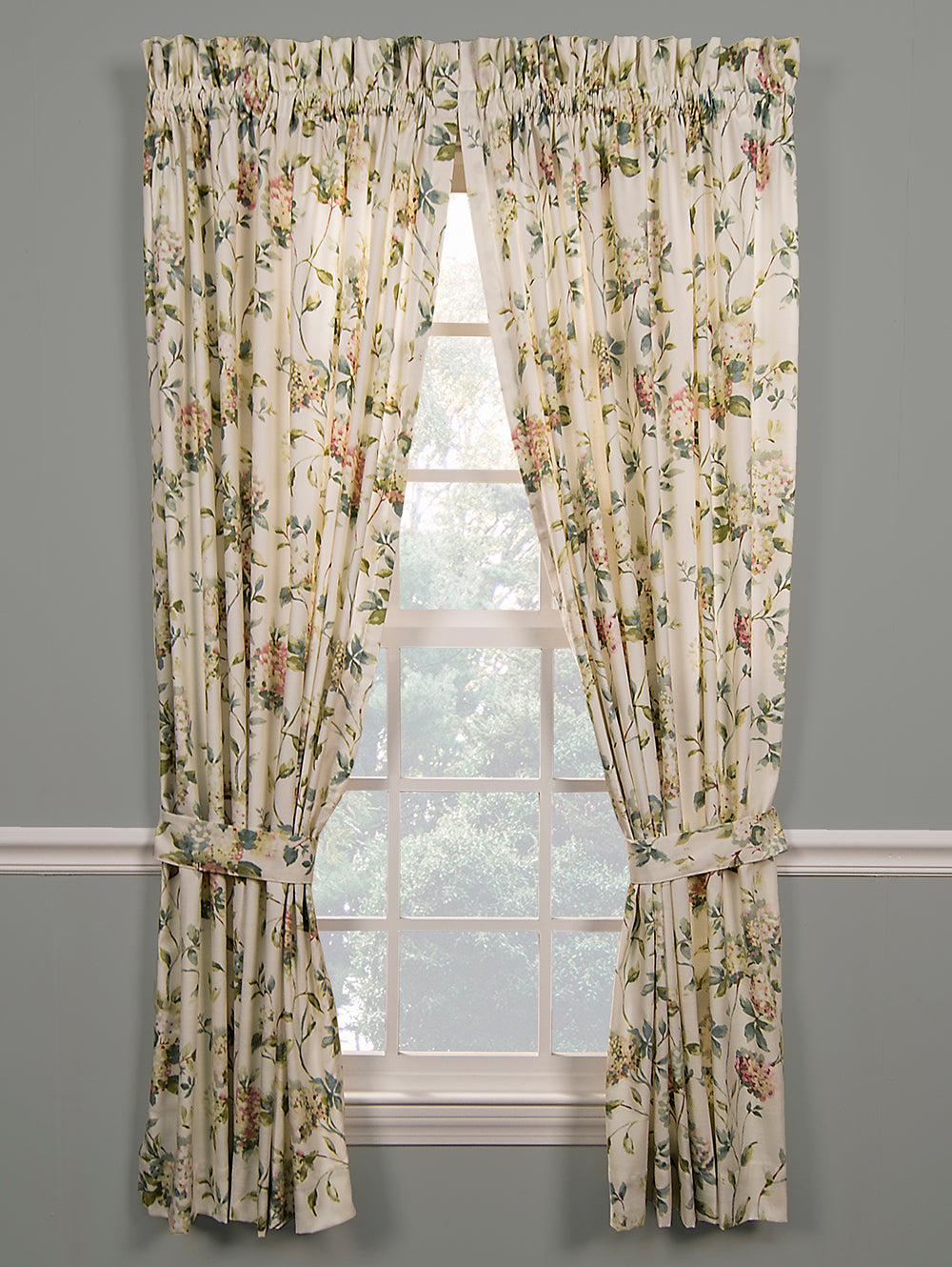 Abigail Lined Scalloped Valance