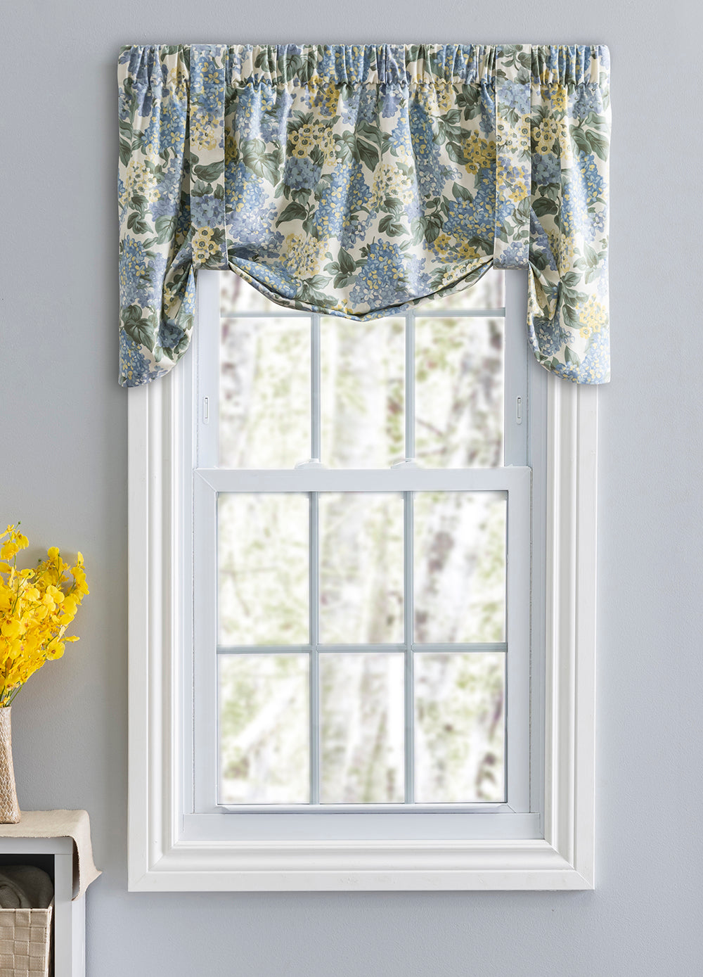 Hydrangea, 60"W X 24"L Tie Up Valance