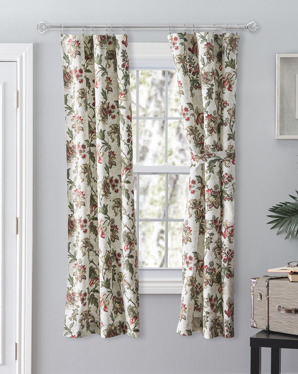 Madison Floral Lined Scalloped Valance