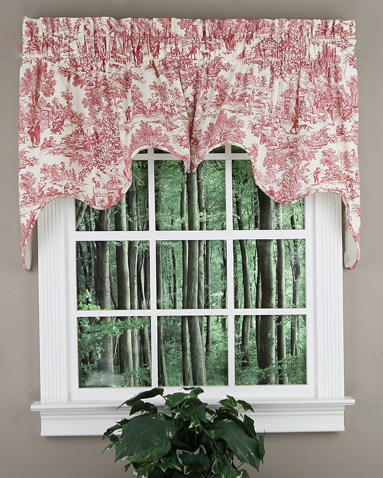 Victoria Park, 66"W X 28"L Lined Empress Valance