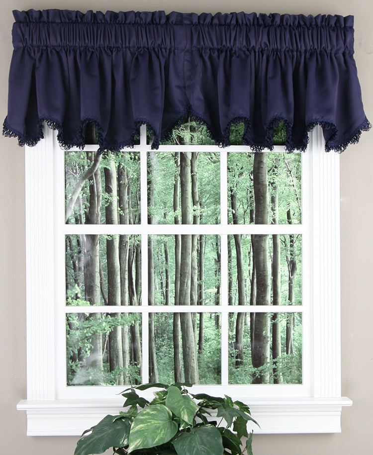 Blackstone Scalloped Valance