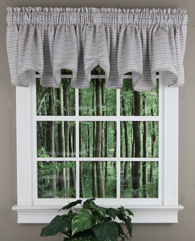 Brighton Jacquard Scalloped Valance