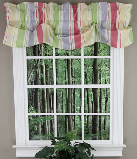 Cresthaven Tucked Valance