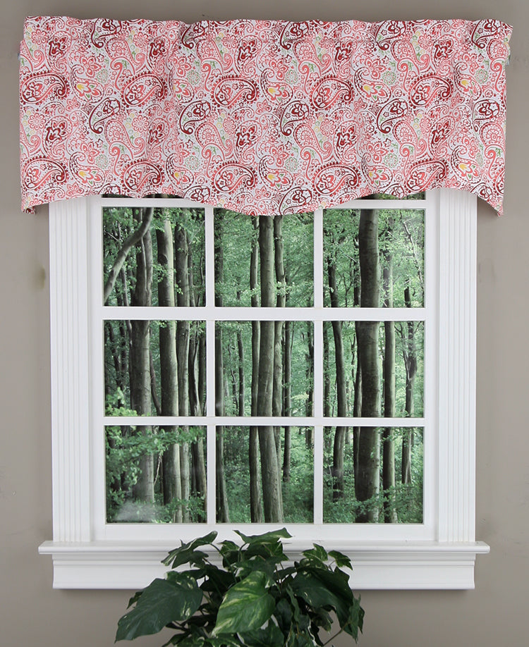 Tylis Beacon Valance