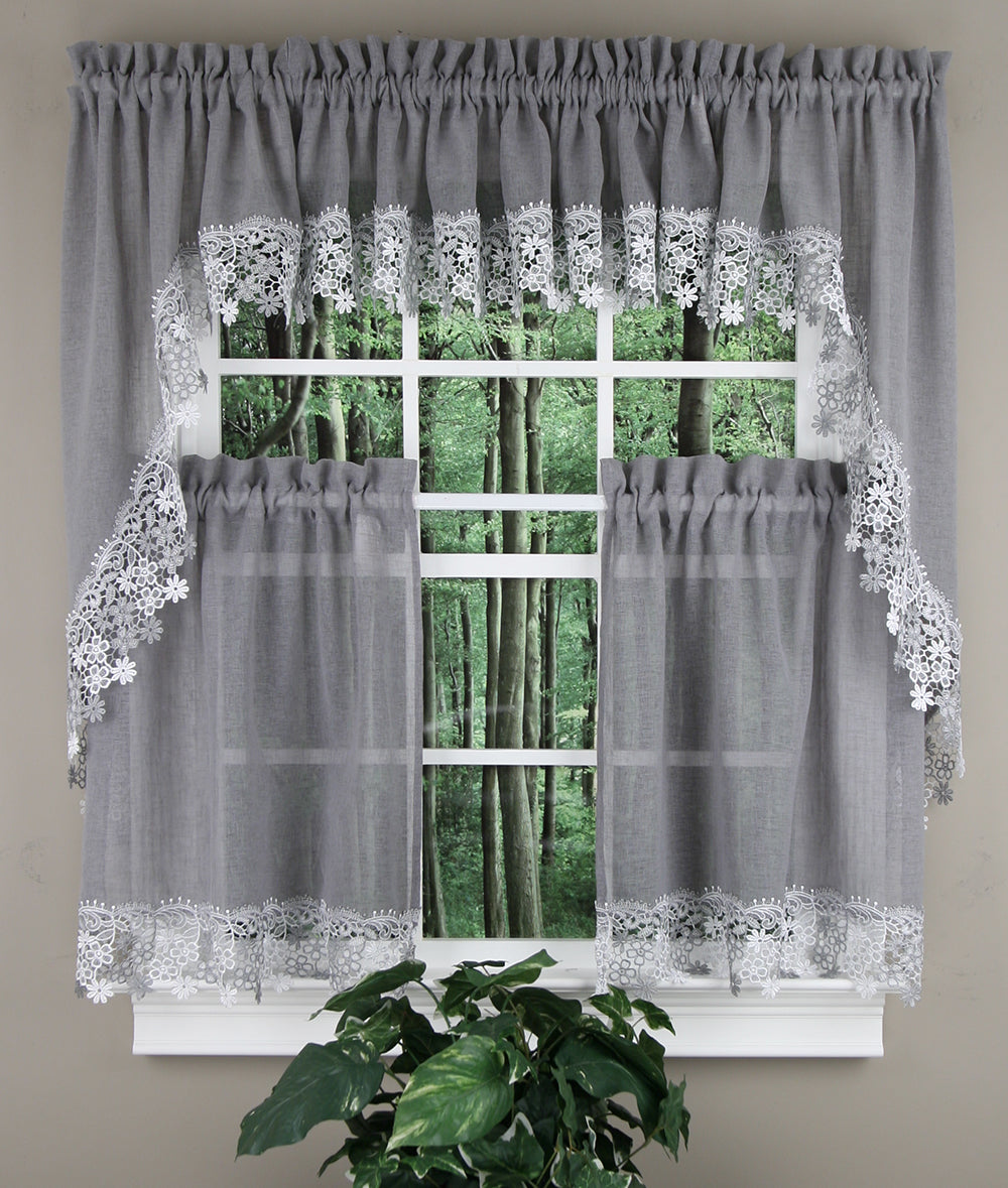 Lillian Lace Valance