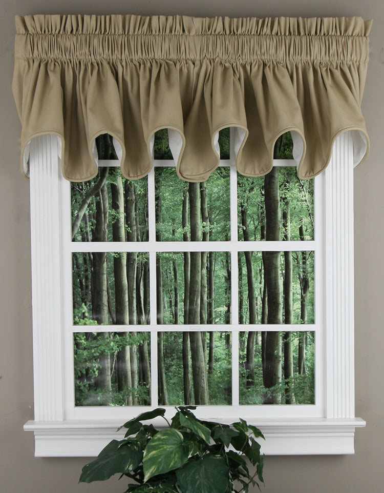 Lisa Solid Lined Scalloped Valance