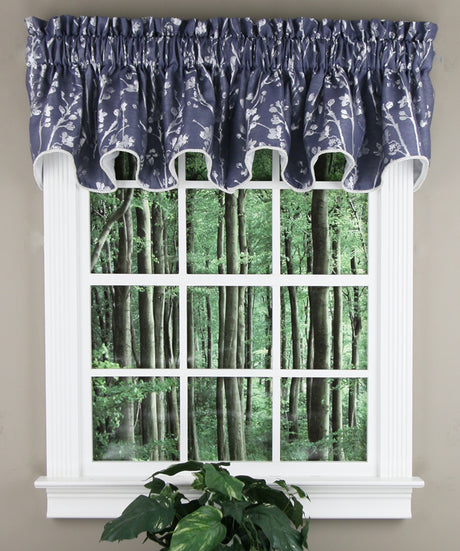 Meadow Lined Scalloped Valance