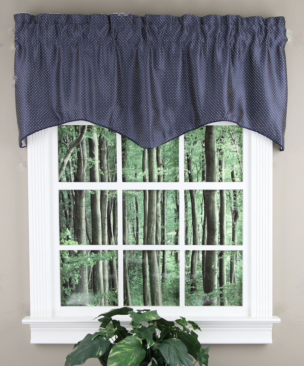 Kai Lined Scalloped Valance