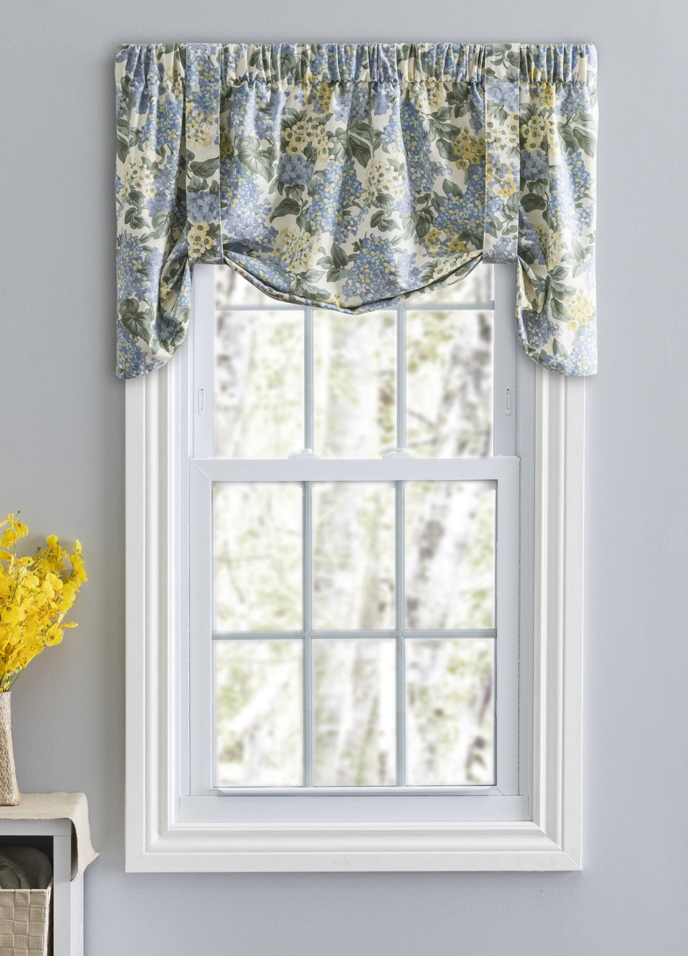 Hydrangea, 60"W X 24"L Tie Up Valance