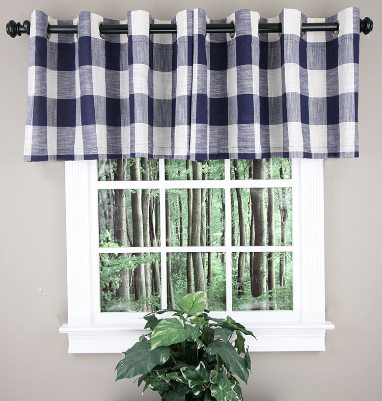 Courtyard Grommet Valance