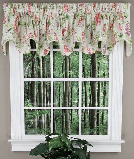 Wisteria Lined Scalloped Valance